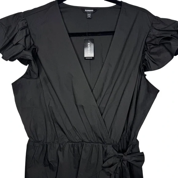 New Express Black V-Neck Wrap Flutter Sleeve Classy Preppy Minimalist Top Size L - Picture 3 of 8